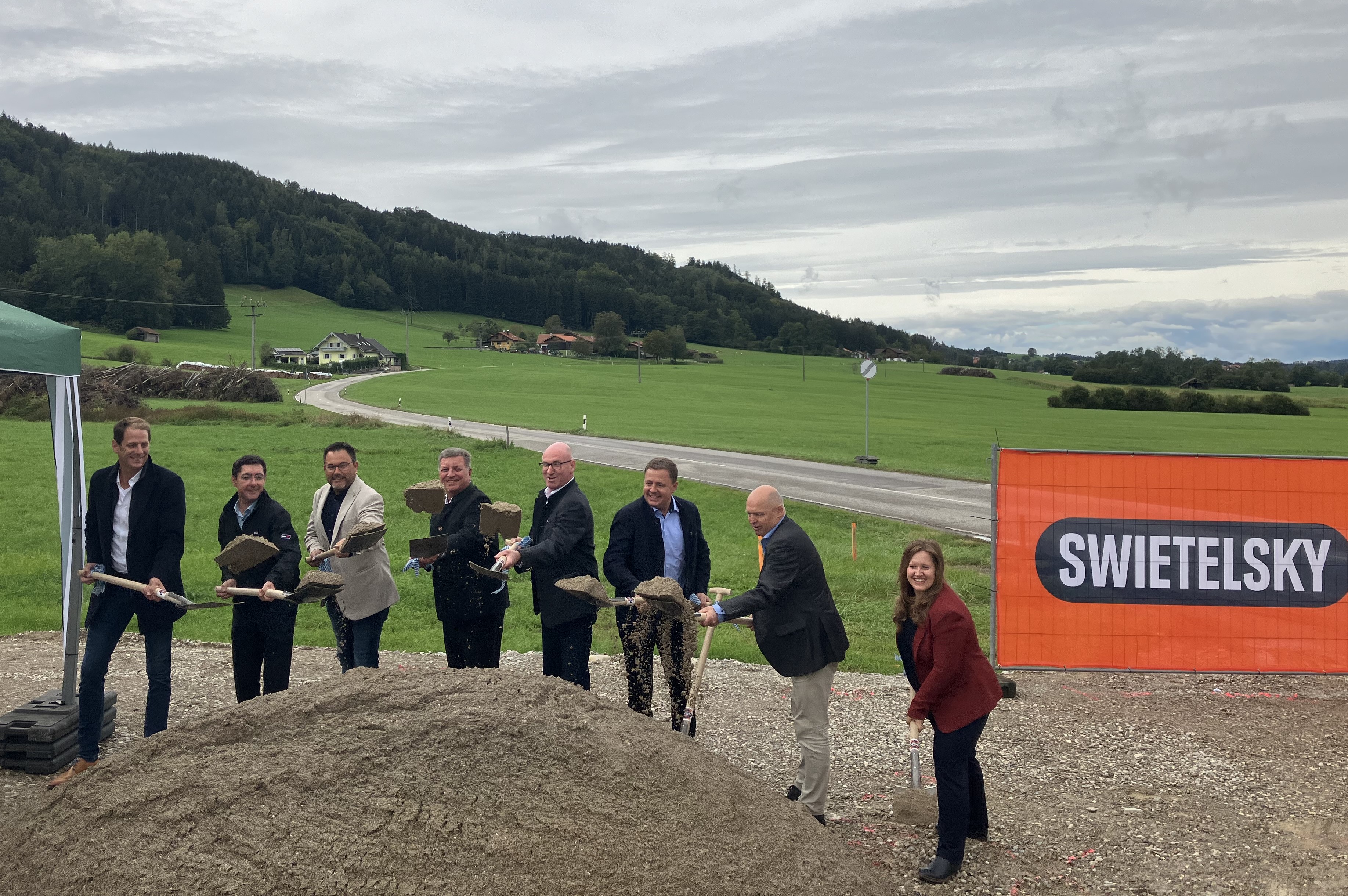 2024 09 09 BGL10 Ausbau Vachenlueg Thundorf Mit Geh Und Radweg Spatenstich Foto